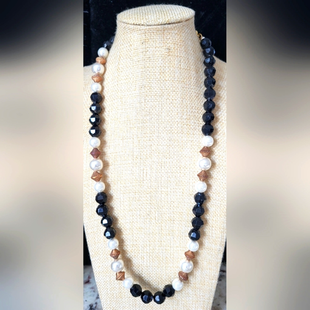 Vintage Black Faceted Beads and Faux  Pearl Beaded Necklace